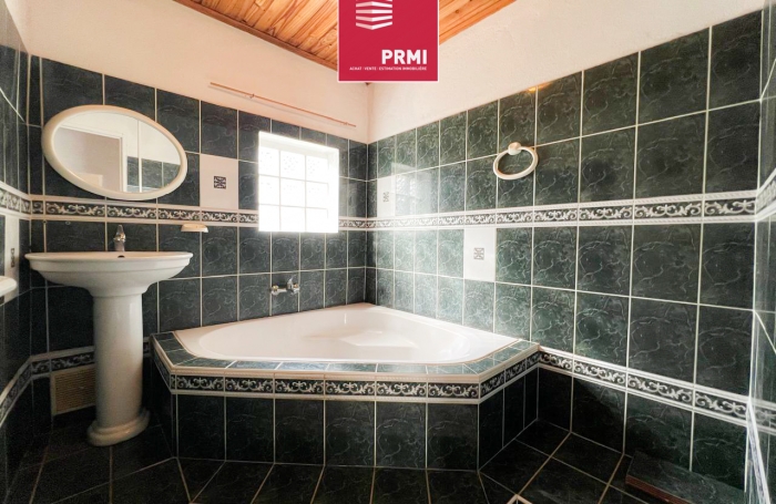 Vente Maison 70.8m&sup2; 3 pi&egrave;ces Saint-Leu