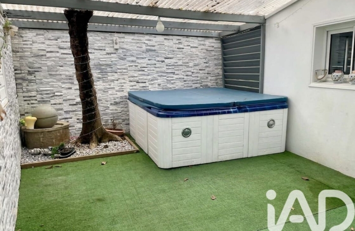 Vente Maison 122m&sup2; 5 pièces Etang-Sale