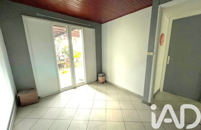 Vente Maison 122m&sup2; 5 pièces Etang-Sale