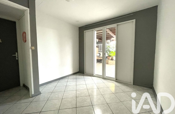 Vente Maison 122m&sup2; 5 pièces Etang-Sale