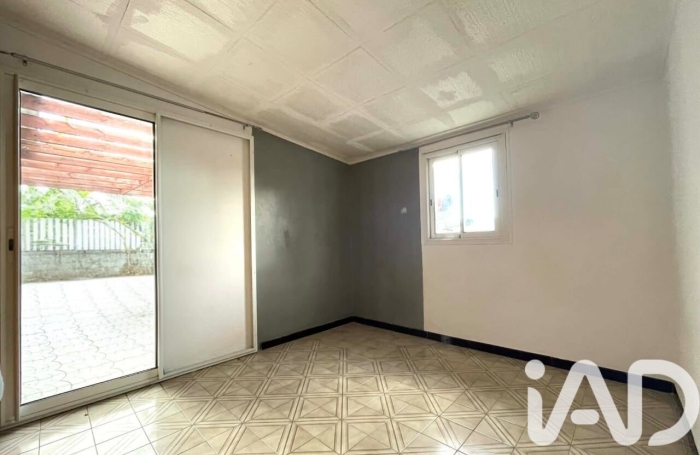 Vente Maison 122m&sup2; 5 pièces Etang-Sale