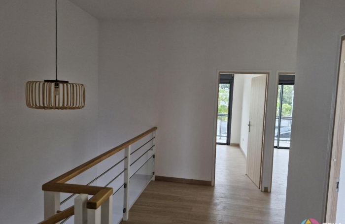 Location Maison 129m&sup2; 4 pièces Sainte Clotilde