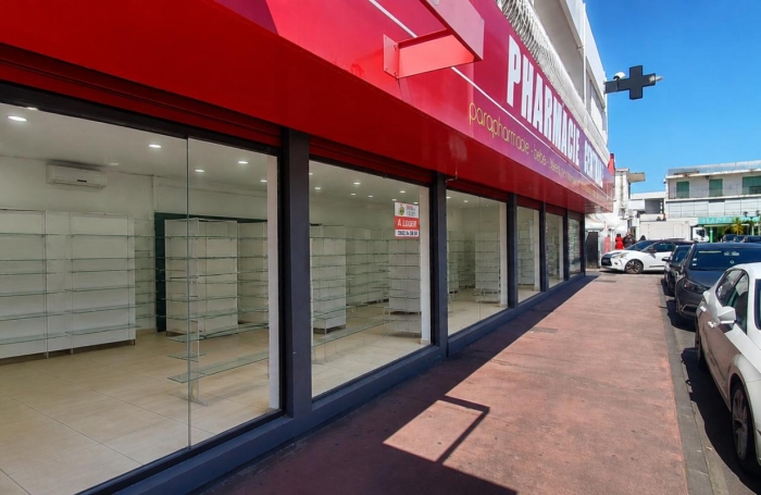 Location Local commercial 97450