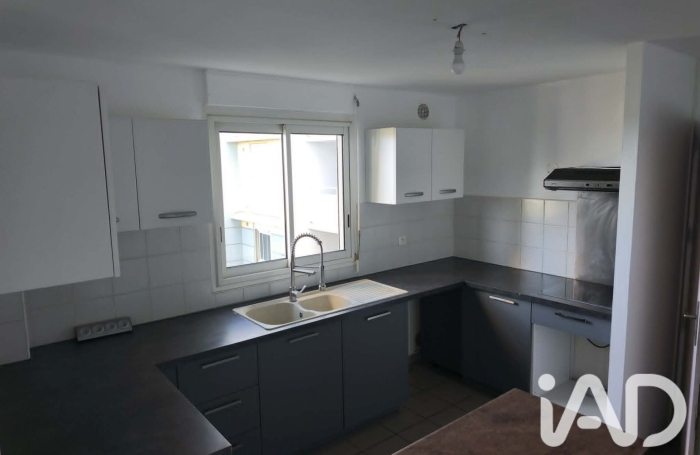 Location Appartement 50m&sup2; 2 pièces Saint-Pierre