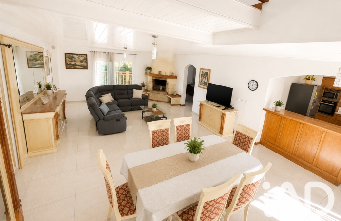 Vente Maison 190m&sup2; 12 pièces Trois Bassins