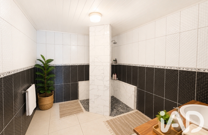 Vente Maison 190m&sup2; 12 pièces Trois Bassins