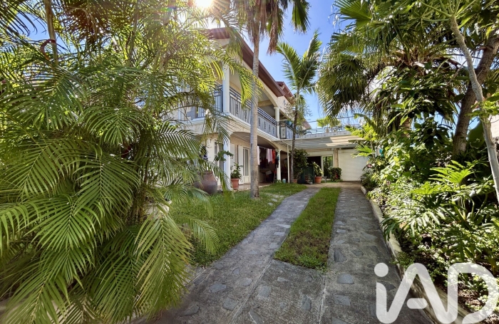 Vente Maison 276m&sup2; 7 pièces Etang-Sale