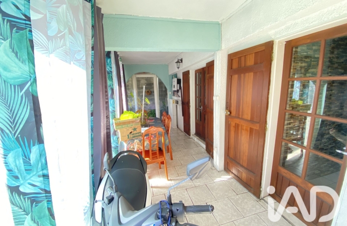 Vente Maison 122m&sup2; 5 pièces Saint Louis
