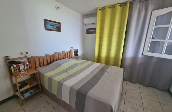 PETITE ILE 97429 - VILLA DE PLAIN PIED - 3 CHAMBRES LUMINEUSES - VARANGUE - FACILE D'ACC&Egrave;S
