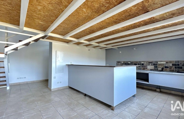 Location Fonds de commerce 183m&sup2; Le Tampon