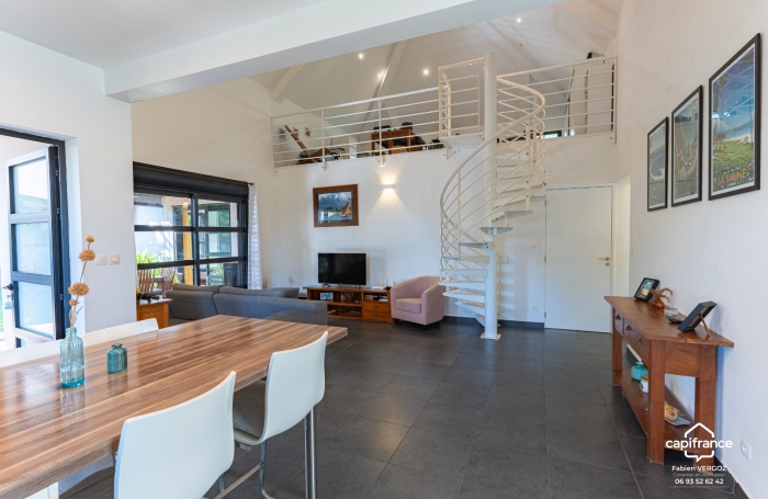 Vente Maison 125m&sup2; 6 pièces Saint Gilles les Bains