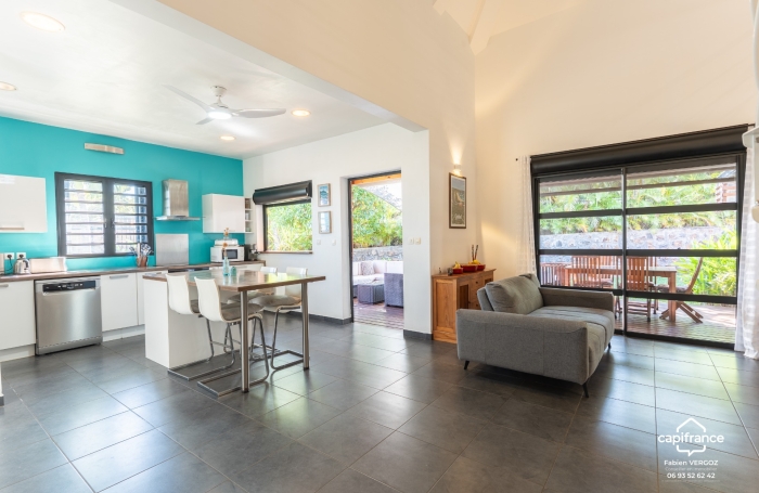 Vente Maison 125m&sup2; 6 pièces Saint Gilles les Bains