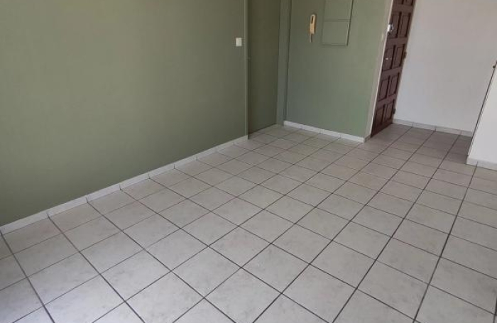 Location Appartement 41m&sup2; 2 pièces Saint-Pierre