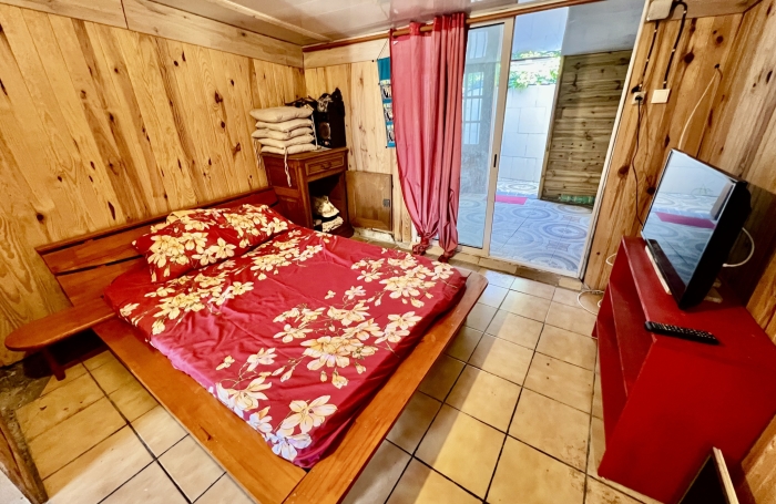 SAINT JOSEPH 97480 - MAISON LUMINEUSE - BUREAU - GARAGE - QUARTIER PRIS&Eacute;