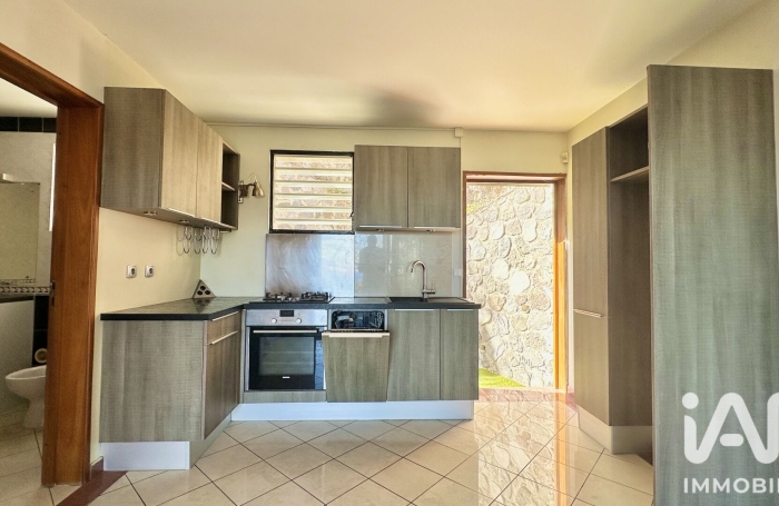 Vente Appartement 45m&sup2; 2 pièces Saint Paul