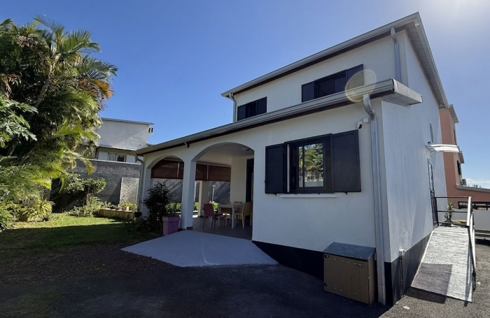 Vente Maison 110m&sup2; 4 pièces Sainte Suzanne