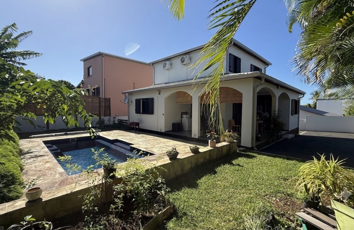Vente Maison 110m&sup2; 4 pièces Sainte Suzanne