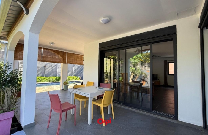 Vente Maison 110m&sup2; 4 pièces Sainte Suzanne