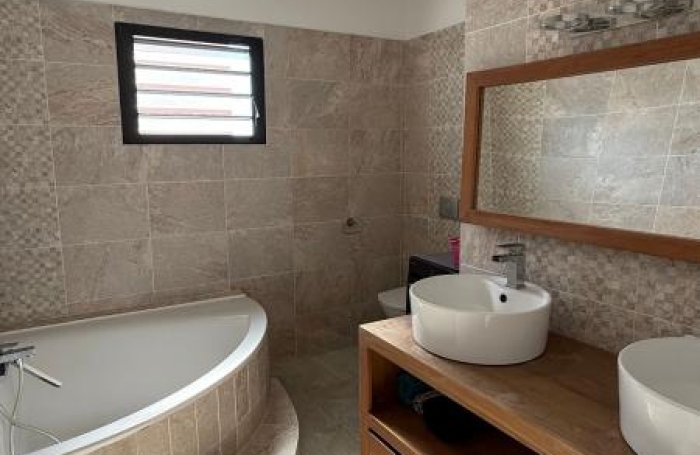 Vente Maison 110m&sup2; 4 pièces Sainte Suzanne