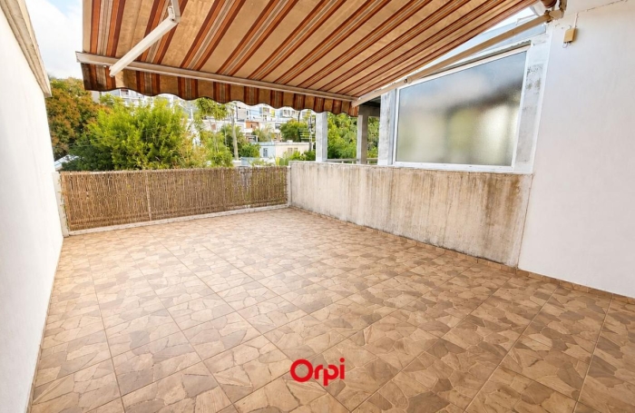 Vente Maison 74m&sup2; 4 pièces Saint Denis