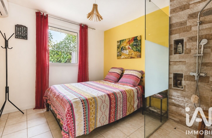 Vente Appartement 80m&sup2; 4 pièces Etang-Sale
