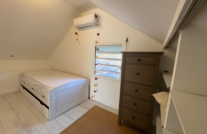 Location Maison 85m&sup2; 4 pièces Saint Gilles les Bains