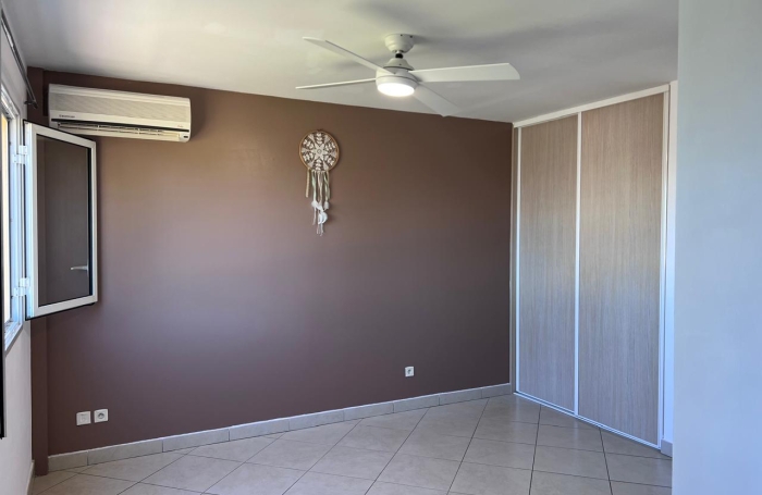 Location Appartement 48.5m&sup2; 2 pi&egrave;ces Saint-Pierre
