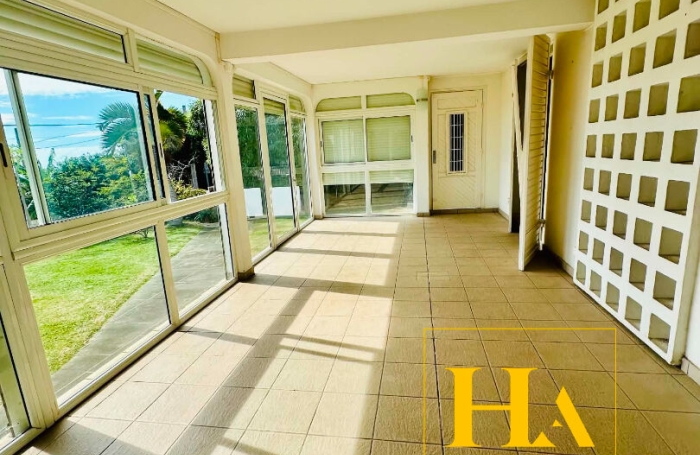 Vente Maison 129m&sup2; 5 pi&egrave;ces Sainte Clotilde