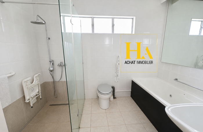Vente Maison 129m&sup2; 5 pi&egrave;ces Sainte Clotilde