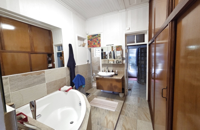 A vendre &agrave; La Montagne, villa cr&eacute;ole F4-5 + bungalow