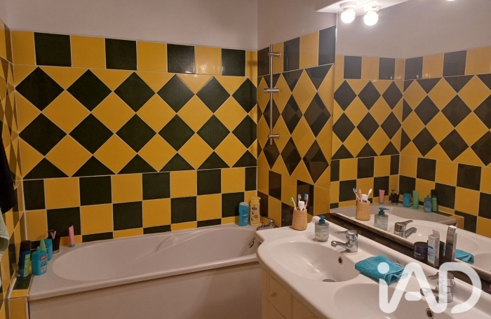 Vente Appartement 59m&sup2; 3 pièces Etang-Sale