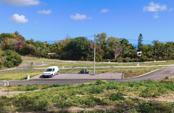 Vente Terrain 214m&sup2; Rivi&egrave;re Saint Louis
