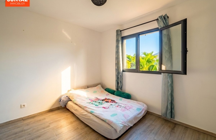 Vente Maison 105.00m&sup2; 4 pièces Petite &icirc;le