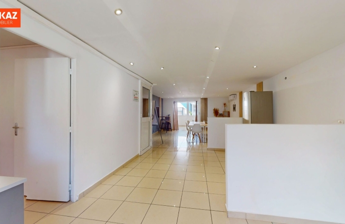 Location Local commercial 97410