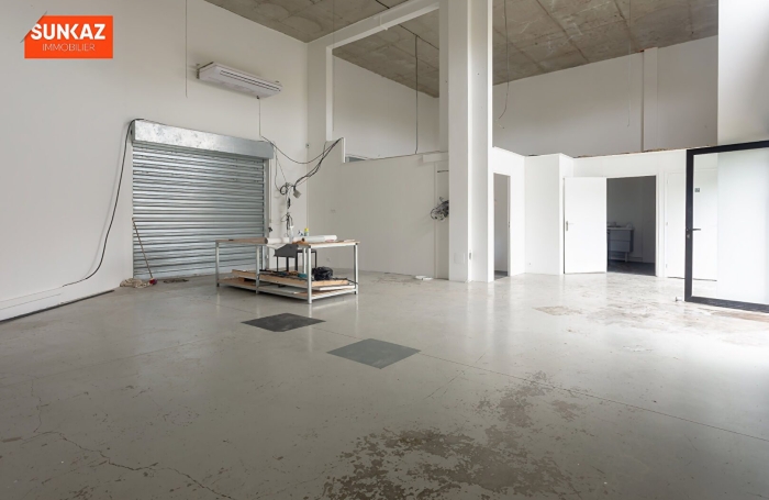 Location Local commercial 100.00m&sup2; Saint-Pierre