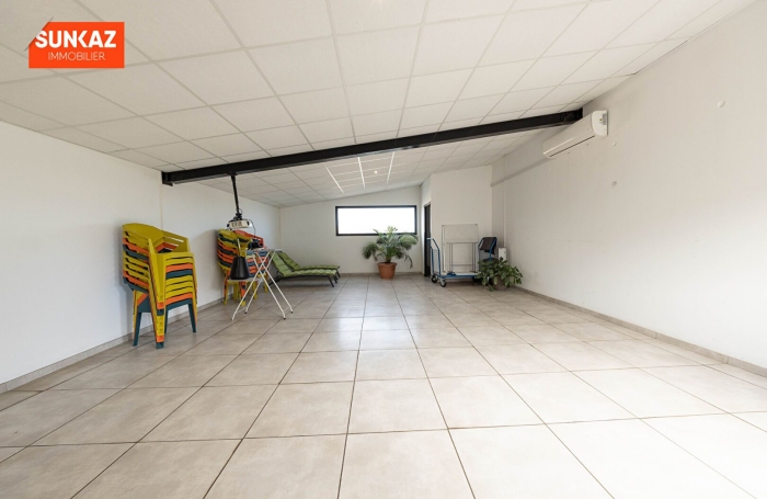 Location Local commercial 100.00m&sup2; Saint-Pierre
