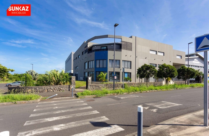 Location Local commercial 50.00m&sup2; Saint-Pierre
