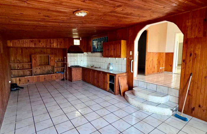 VILLA F4 DE 84M2 SUR TERRAIN DE 324m2  SUR PONT D'YVES