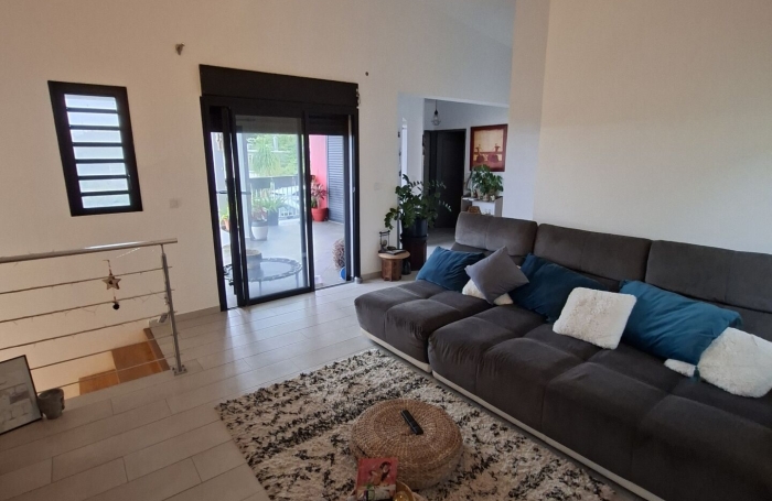 Location Maison 158m&sup2; 5 pièces Petite &icirc;le