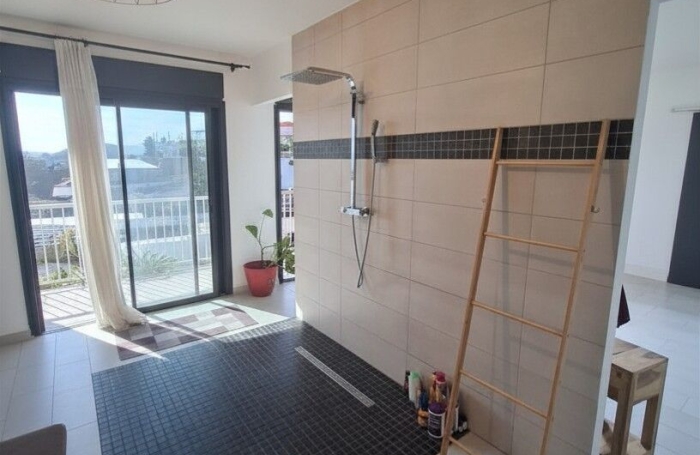 Location Maison 158m&sup2; 5 pièces Petite &icirc;le