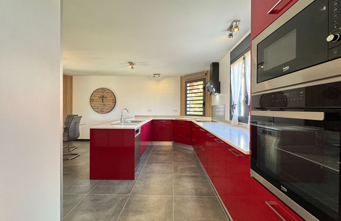 Vente Maison 224.92m&sup2; 7 pi&egrave;ces La Montagne