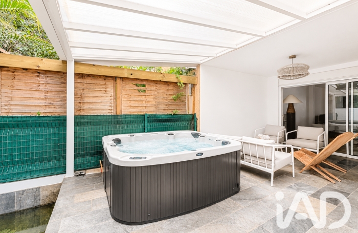 Vente Maison 85m&sup2; 3 pièces Saint Gilles Les Hauts