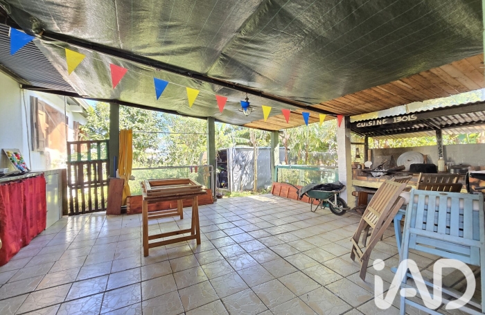Vente Maison 93m&sup2; 5 pièces Sainte Suzanne