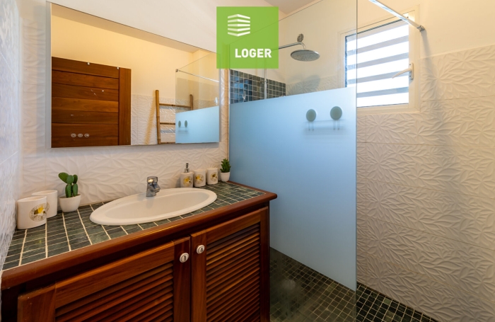 Location Appartement 55.1m&sup2; 3 pi&egrave;ces Saint-Pierre