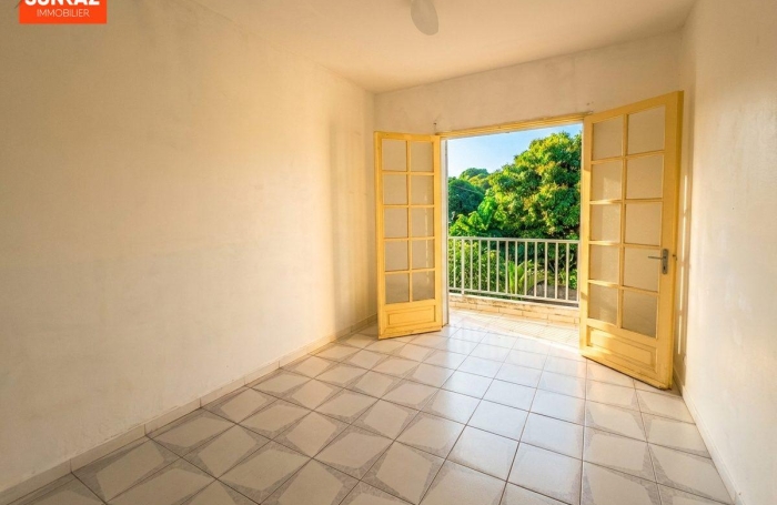 Location Appartement 45.00m&sup2; 2 pièces Ravine des Cabris