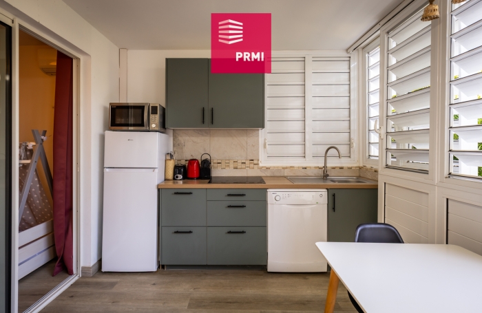 Vente Appartement 48.5m&sup2; 3 pi&egrave;ces Saint Gilles les Bains