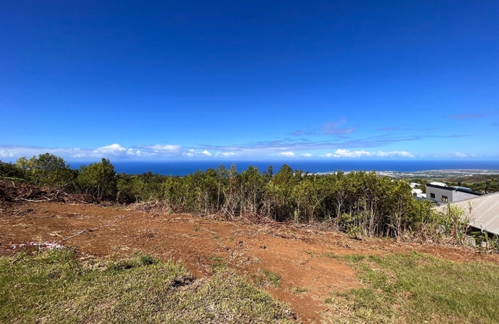 Vente Terrain 352m&sup2; 4 pi&egrave;ces Saint-Pierre