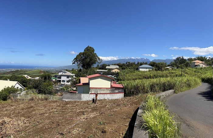 Vente Terrain 352m&sup2; 4 pi&egrave;ces Saint-Pierre