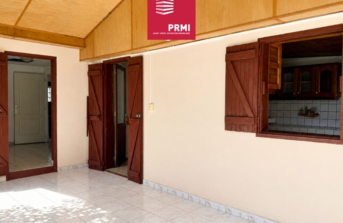 Vente Appartement 70.8m&sup2; 3 pi&egrave;ces Saint-Leu