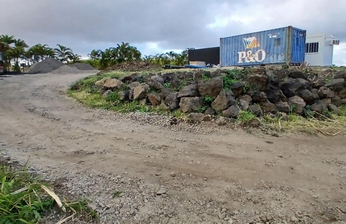 Location Terrain 1164m&sup2; Saint-Pierre